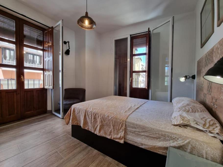 Apartament Exclusividad A Pie De La Torre De La Catedral Grenada Zewnętrze zdjęcie