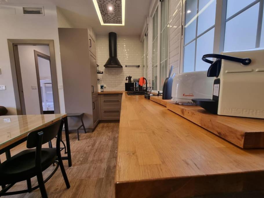 Apartament Exclusividad A Pie De La Torre De La Catedral Grenada Zewnętrze zdjęcie
